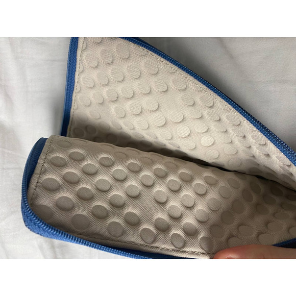 Kindle Blue Padded Zipper Case - Picture 3 of 4